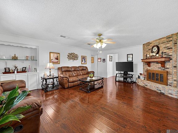 5th image of 4049 Lassen Dr