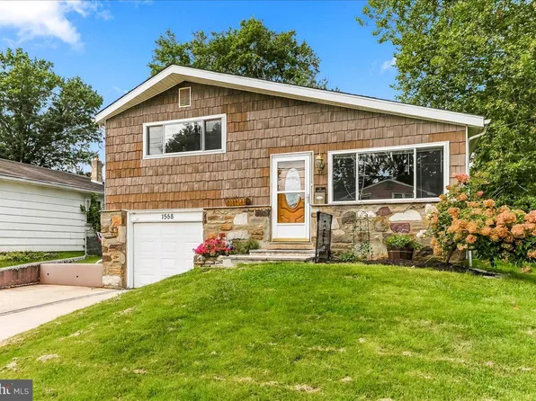 1558 Saint James Pl, Roslyn, PA 19001