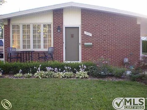 3703 Greenway Ave photo 1