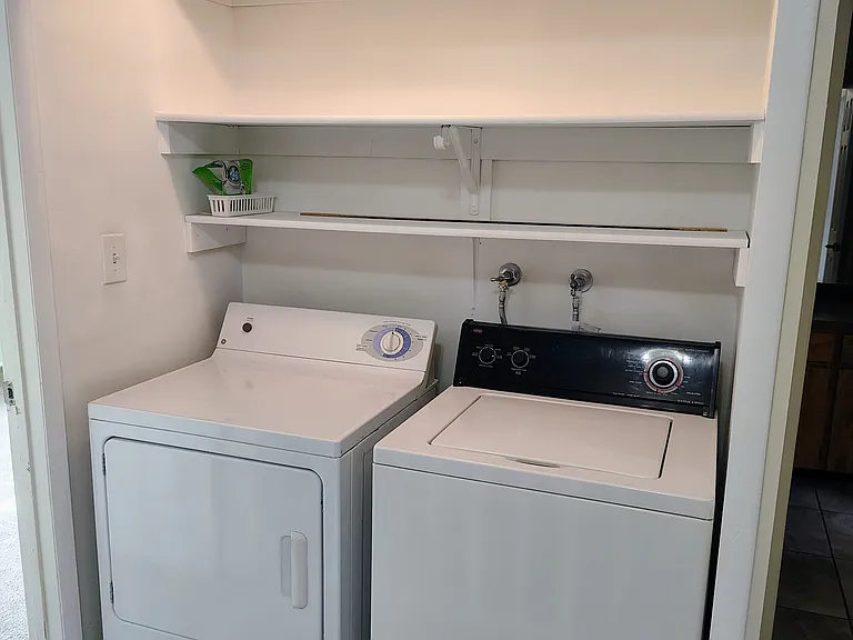 101 N 1850 W — Photo 10