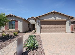 158 W Winterberry Ave, San Tan Valley, AZ 85140