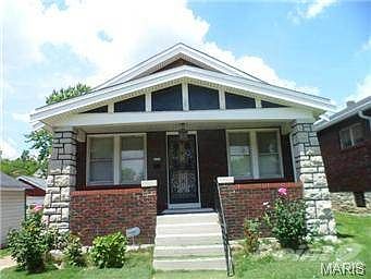 5th image of 4315 Marcus Ave