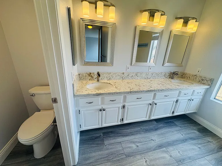1435 Spyglass Way — Photo 17