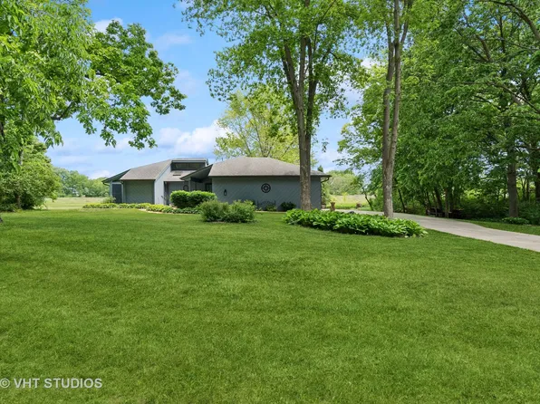 62 Foxhurst Ln, Newark, IL 60541