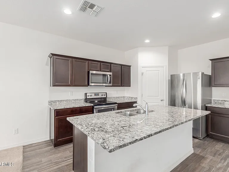 2415 E San Miguel Dr — Photo 8
