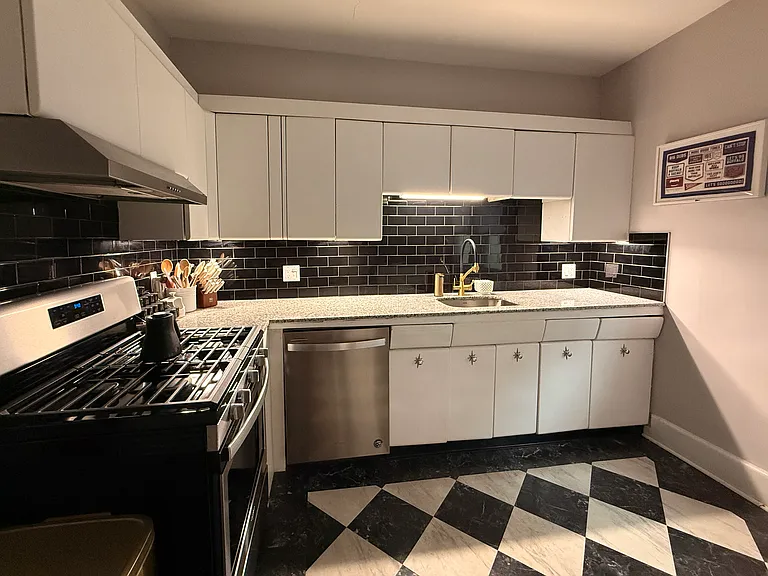 19 Claremont Ave #2 — Photo 22