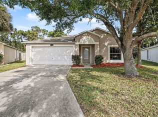 560 Benton Dr, Melbourne, FL 32901