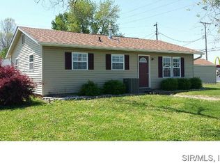 1302 Harrison St, Wood River, IL 62095
