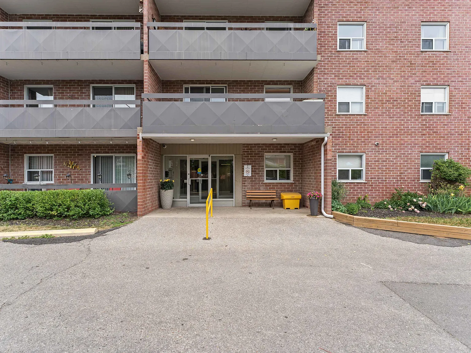 Parkview Heights Apartments — Photo 4