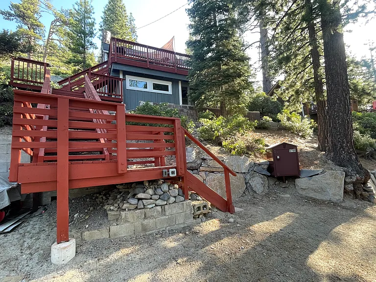 Pier Ave — Photo 13