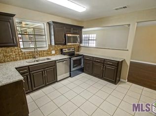 25936 Shadow Brook Ave, Denham Springs, LA 70726