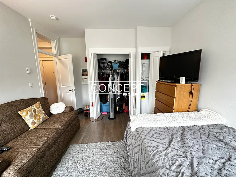 77 Park Dr #14CP — Photo 9