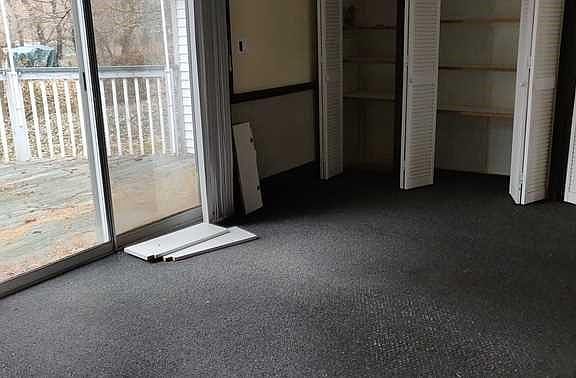 4th image of 4421 Martin Dr