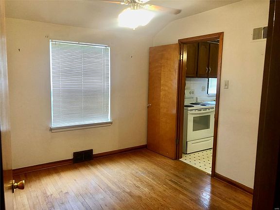 5th image of 1905 Coleridge Dr