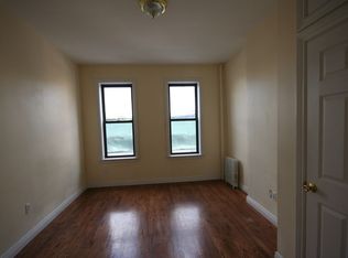 133 Thames St APT 1L, Brooklyn, NY 11237