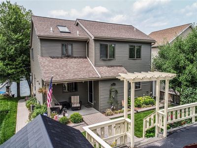 4596 E Lake Rd, Livonia, NY, 14487