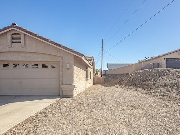 3rd image of 2880 Winterhaven Ct