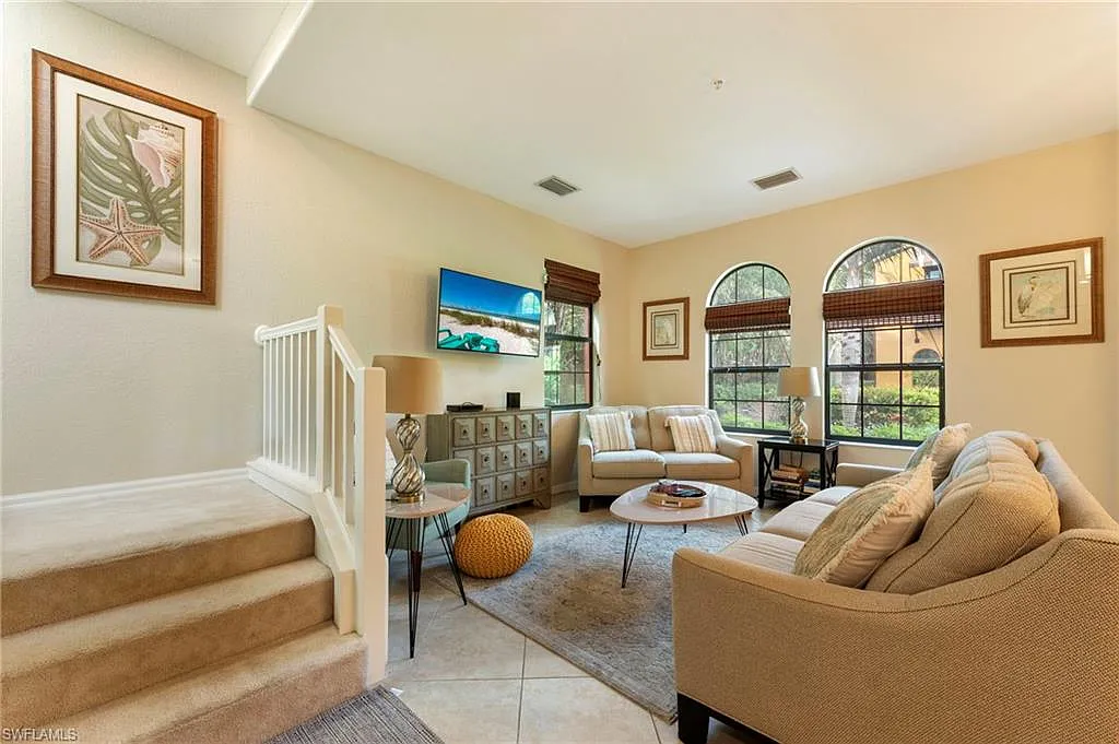 3 bed, 2.5 bath, 1715 sqft, $3,500 — Photo 4