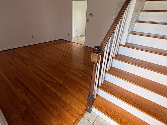 3rd image of 137 Princeton Cir NE #1