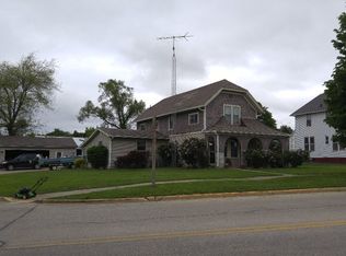 282 W Main St, Benton, WI 53803