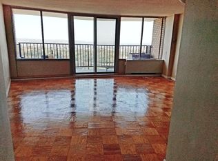 8201 Boulevard E #24B, North Bergen, NJ 07047