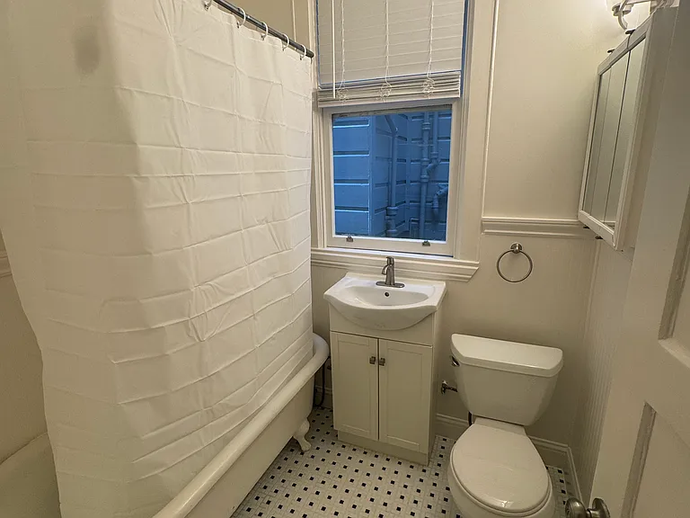 45 Pearl St #45 — Photo 7