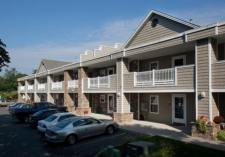Fairfield Lakeside at Moriches — Photo 11