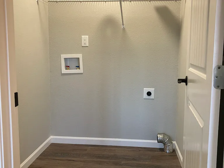 41 Hickory Hill Ln — Photo 6