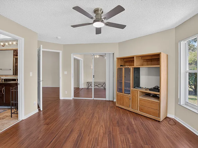 8108 Summer Shores Dr — Photo 18