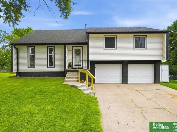 13029 Patrick Cir, Omaha, NE 68164