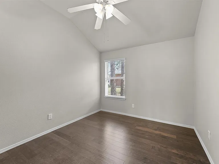 26975 Sabinal Trl — Photo 20