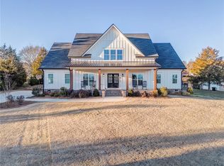 8 Trimble Way SE, Rome, GA 30161