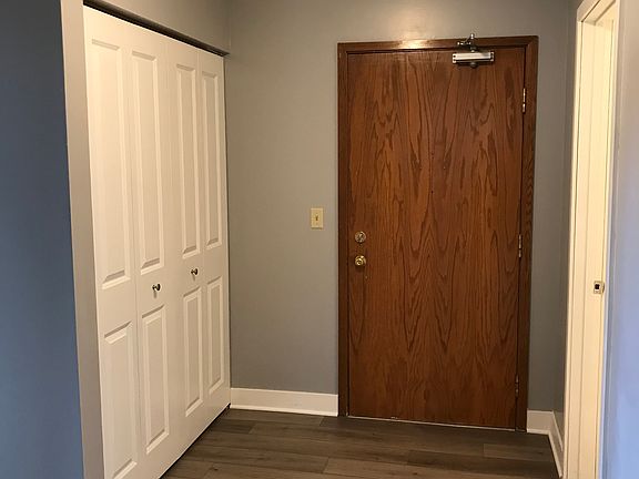 3rd image of 1214 Lowry Ave N APT 205
