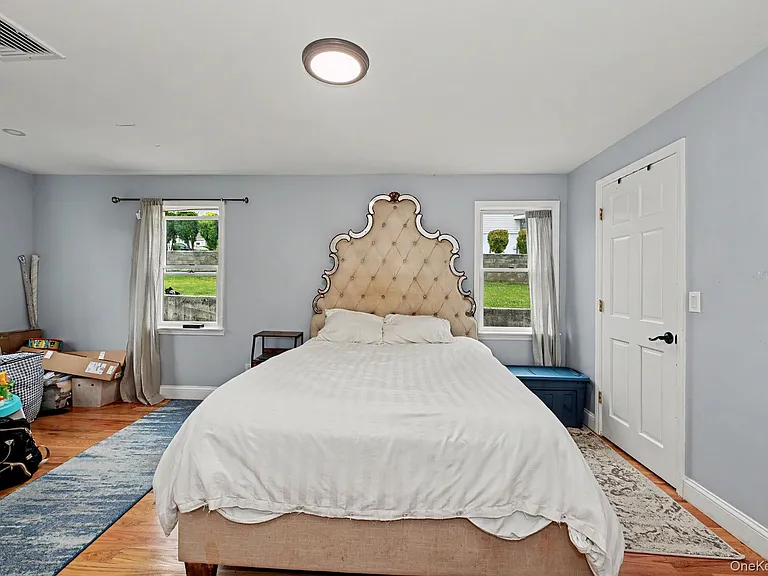 126 Winthrop Ave — Photo 9