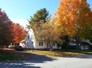 3 Little St, Lewiston, ME 04240