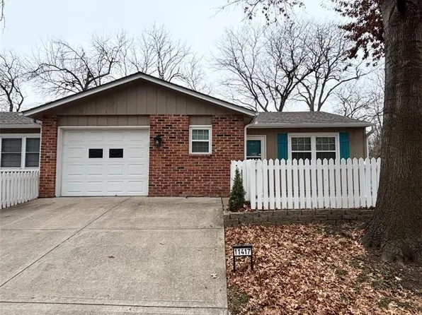 11417 W 77th Pl, Shawnee, KS 66214