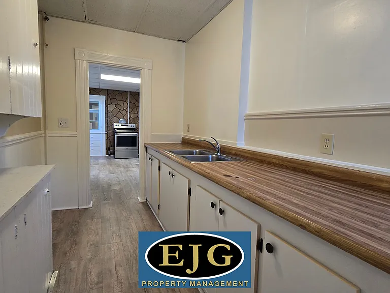 164 Union St #2 — Photo 9
