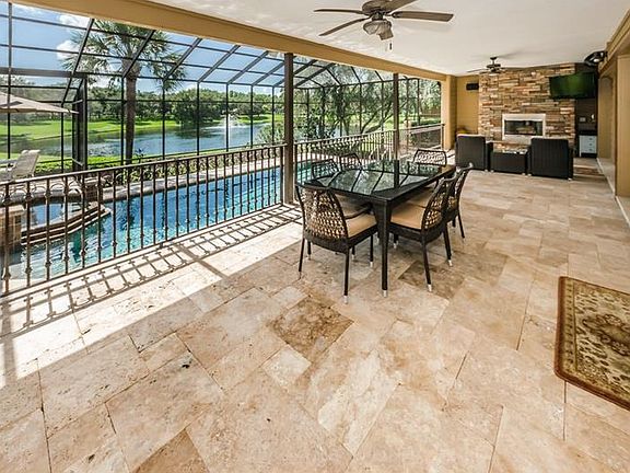 2nd image of 3562 Shoreline Cir