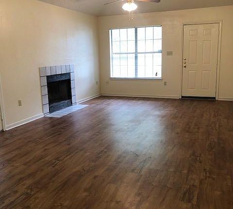 2nd image of 3004 Honeysuckle Cir Unit B