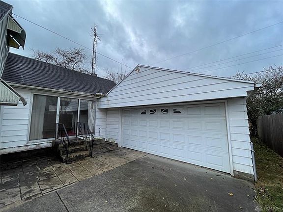 2nd image of 3121 Bulah Ave