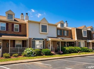 940 Glenn St APT 303, West Columbia, SC 29169