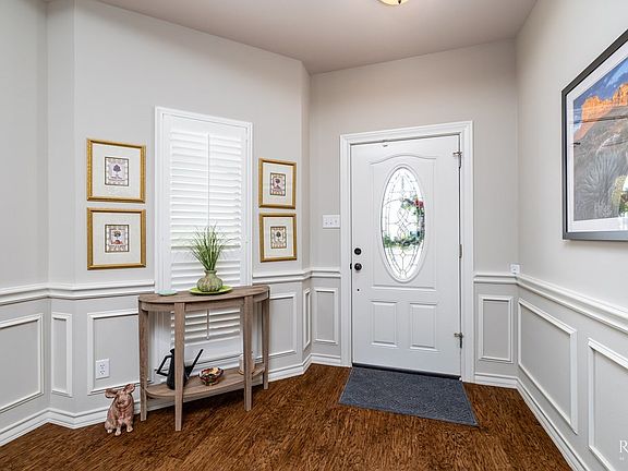 5th image of 5916 Southampton Pl