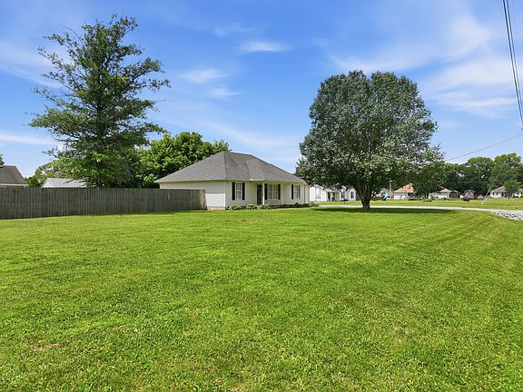 5th image of 119 Trailside Dr