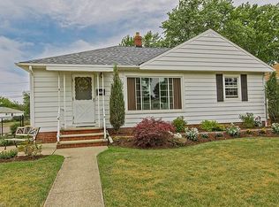 1766 Eldon Dr, Wickliffe, OH 44092