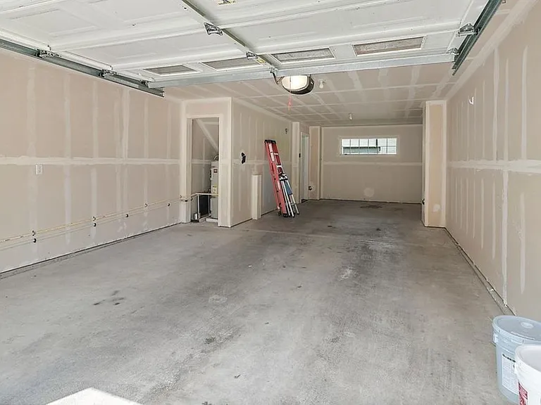 517 Oso Berry St NW #101 — Photo 8