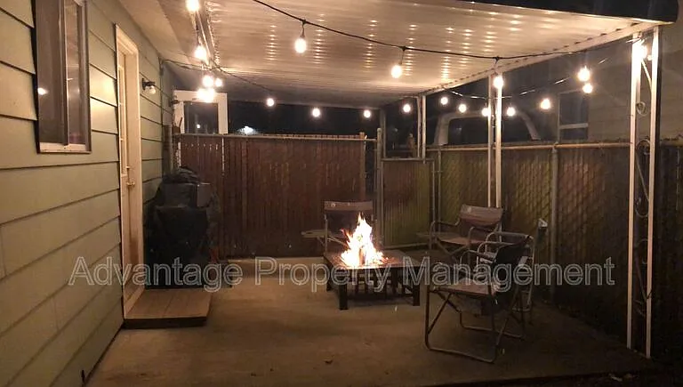 1650 Jackson St SE — Photo 6