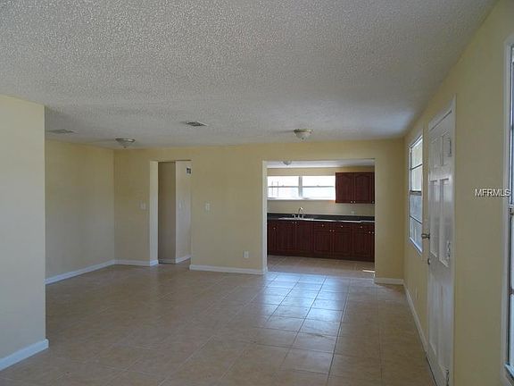 4th image of 6020 W Hanna Ave