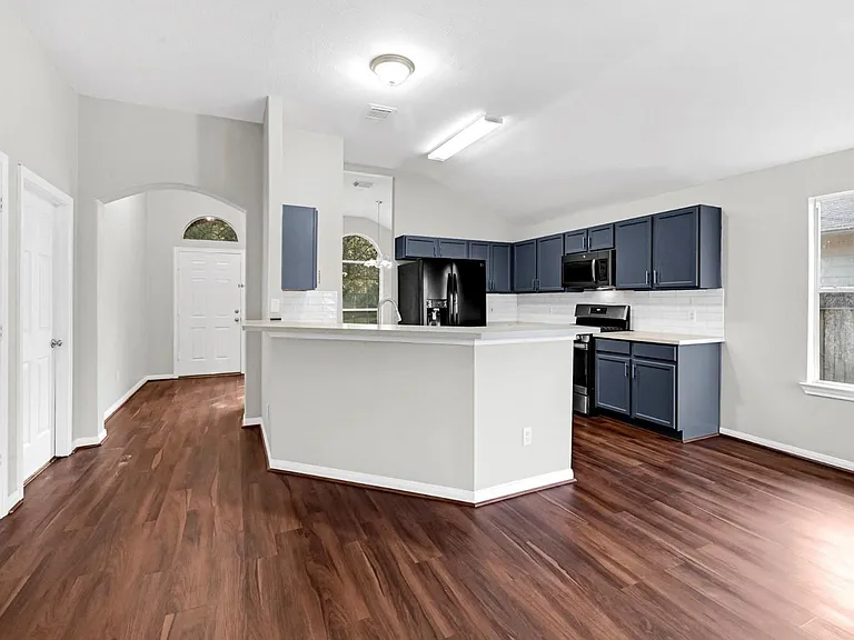 4018 Floral Way Ct — Photo 8