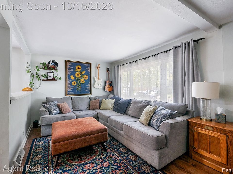 2924 Paxton St, photo 5