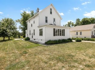 1907 Wilson Ave SW, Cedar Rapids, IA 52404